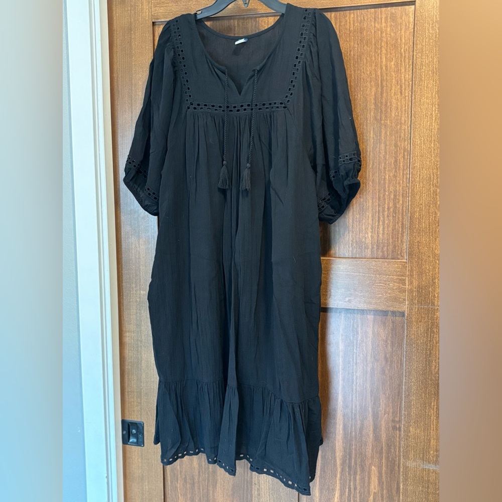 🖤 Black Boho Midi Dress with Tassels